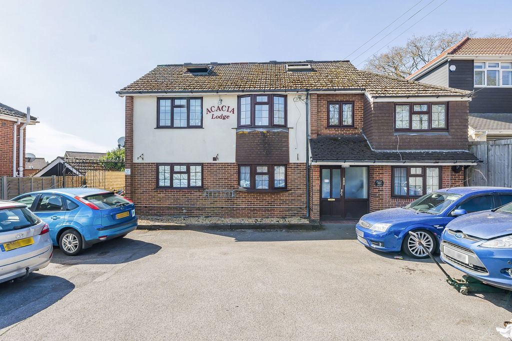 2 bed flat for saleProvidence Hill, Bursledon SO31