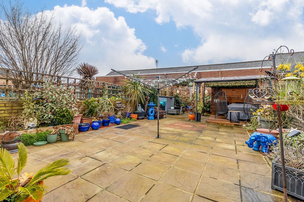 Additional image 11 of 3 bed terraced house for saleMaylands Avenue, Southsea PO4