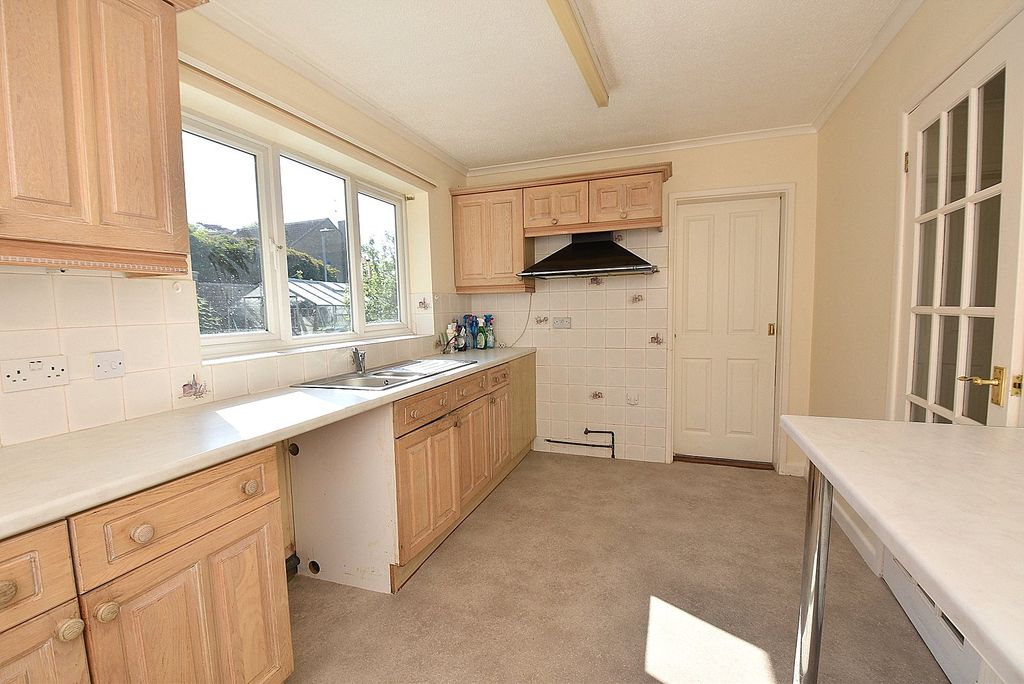 Additional image 4 of 4 bed detached house for saleEastfield Road, Wincanton, Somerset BA9