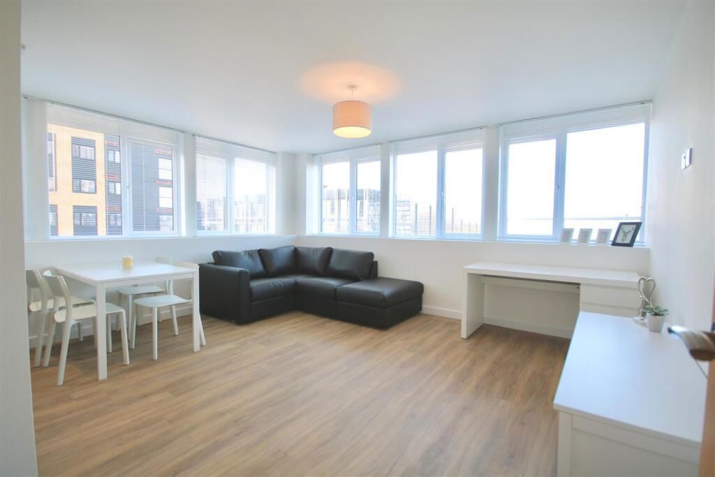 Additional image 6 of 2 bed flat for saleIsambard Brunel Road, Portsmouth PO1