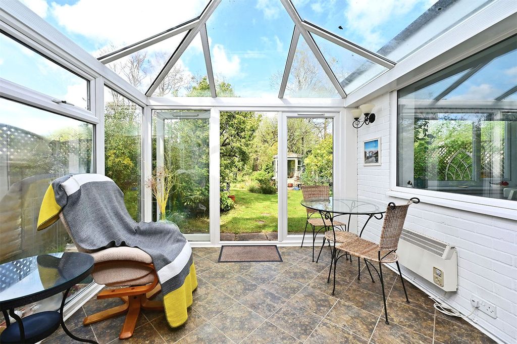 Additional image 12 of 4 bed semi-detached house for saleWeybridge Mead, Yateley, Hampshire GU46