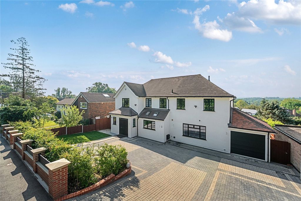 6 bed detached house for saleHook Heath, Surrey GU22