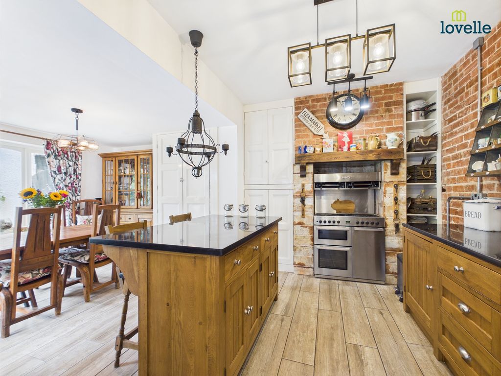 Additional image 8 of 4 bed detached house for sale76 Witham Road, Woodhall Spa LN10