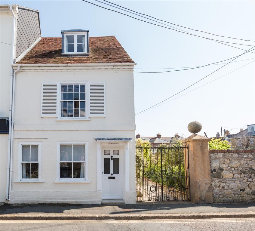 3 bed terraced house for saleYarmouth, Isle Of Wight PO41