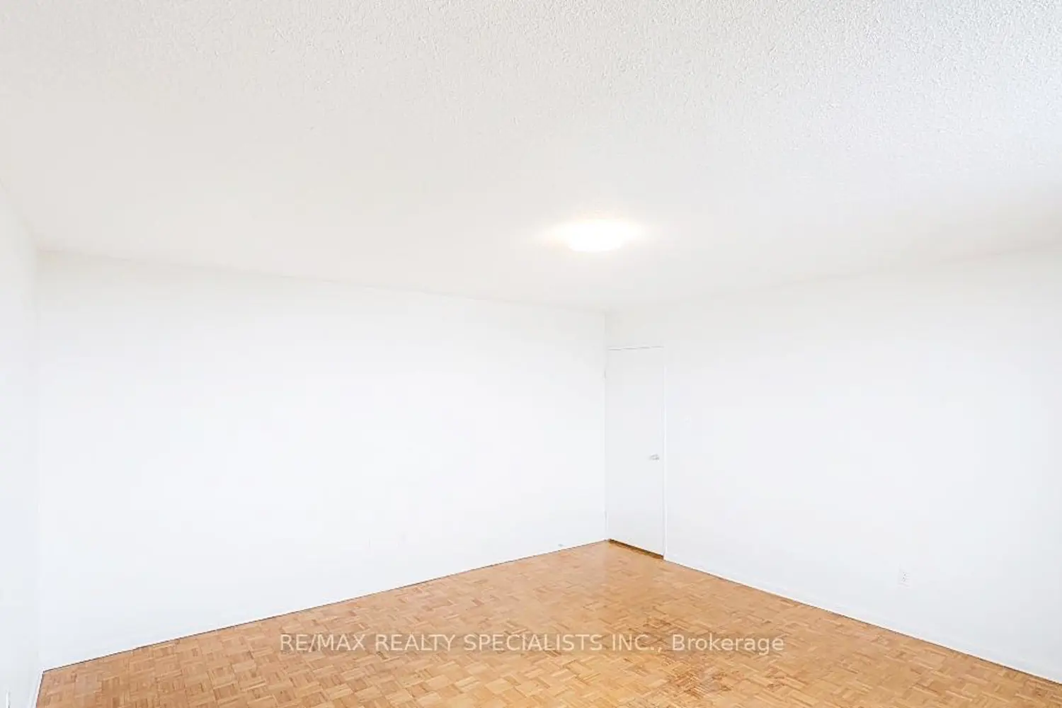 Additional image 11 of 180 Markham Road 1201