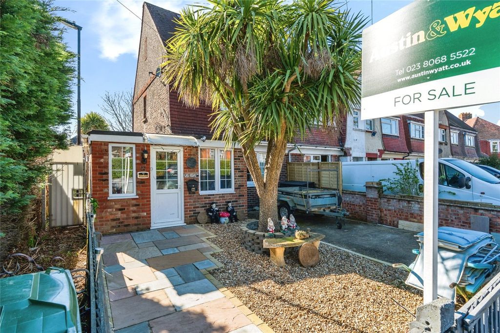 3 bed end terrace house for saleCornel Road, Southampton, Hampshire SO19