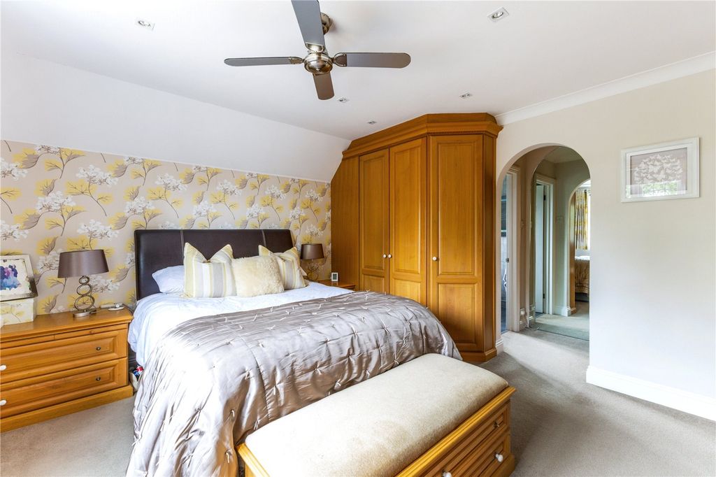 Additional image 14 of 4 bed detached house for saleKiln Ride, Finchampstead, Wokingham RG40
