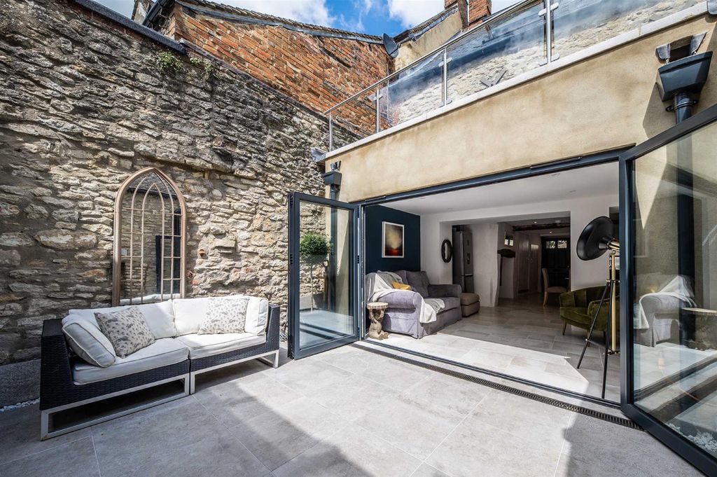 Additional image 13 of 2 bed terraced house for saleOxford Street, Woodstock OX20