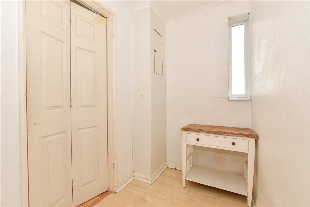 Additional image 9 of 1 bed maisonette for saleFurrlongs, Newport, Isle Of Wight PO30