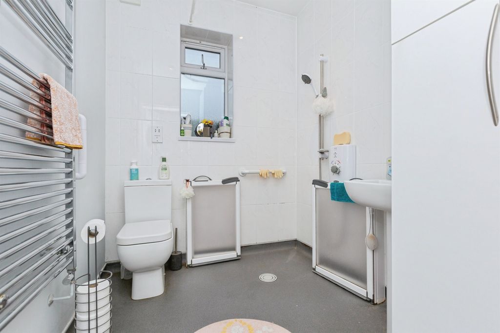 Additional image 15 of 2 bed detached bungalow for saleKirkby Road, Barwell, Leicester LE9
