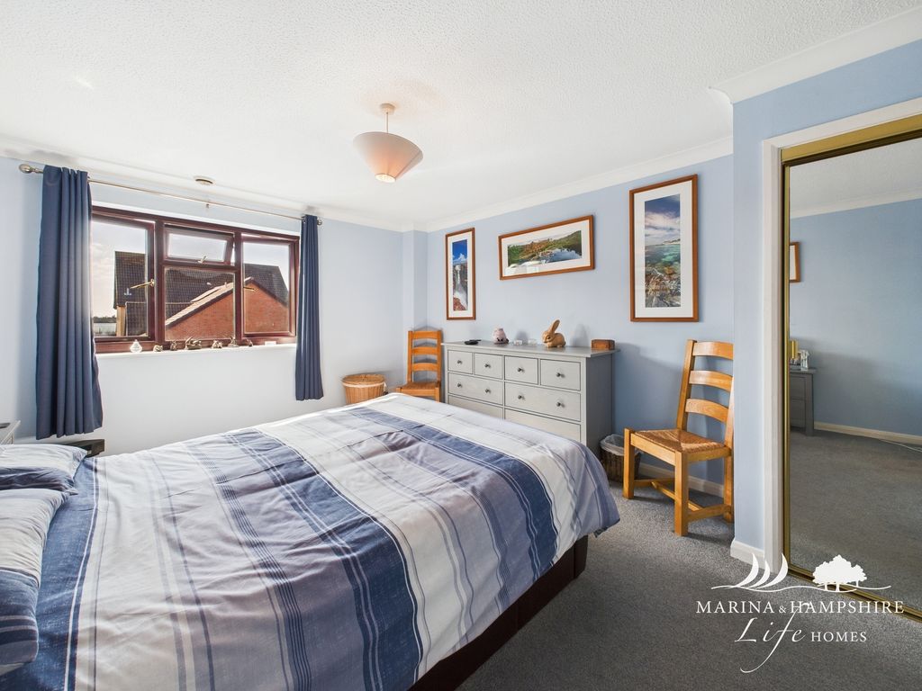 Additional image 18 of 3 bed town house for saleCarne Place, Port Solent PO6
