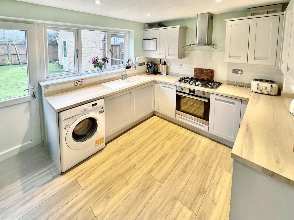 Additional image 4 of 3 bed semi-detached house for saleWarner Close, Whetstone, Leicester LE8