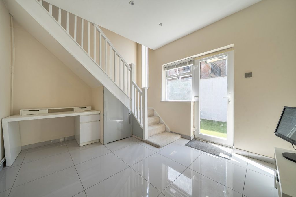 Additional image 4 of 4 bed semi-detached house for saleBrookvale Road, Highfield, Southampton, Hampshire SO17