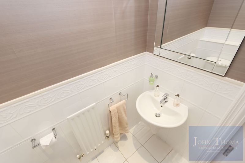 Additional image 4 of 2 bed flat for saleRepton Park, Regents Drive, Woodford Green IG8