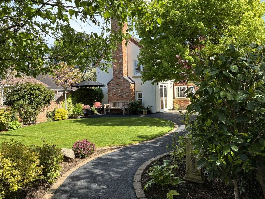 Additional image 25 of 5 bed detached house for saleNorthfield Road, Blaby, Leicester LE8