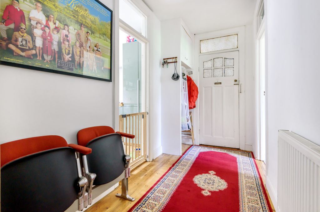 Additional image 11 of 4 bed flat for saleDevonshire Road, Polygon, Southampton, Hampshire SO15
