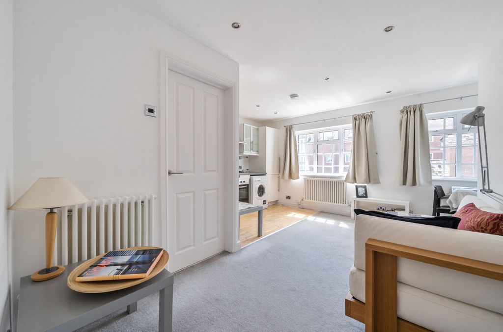 Additional image 9 of 1 bed flat for saleOld Commercial Road, Portsmouth, Hampshire PO1