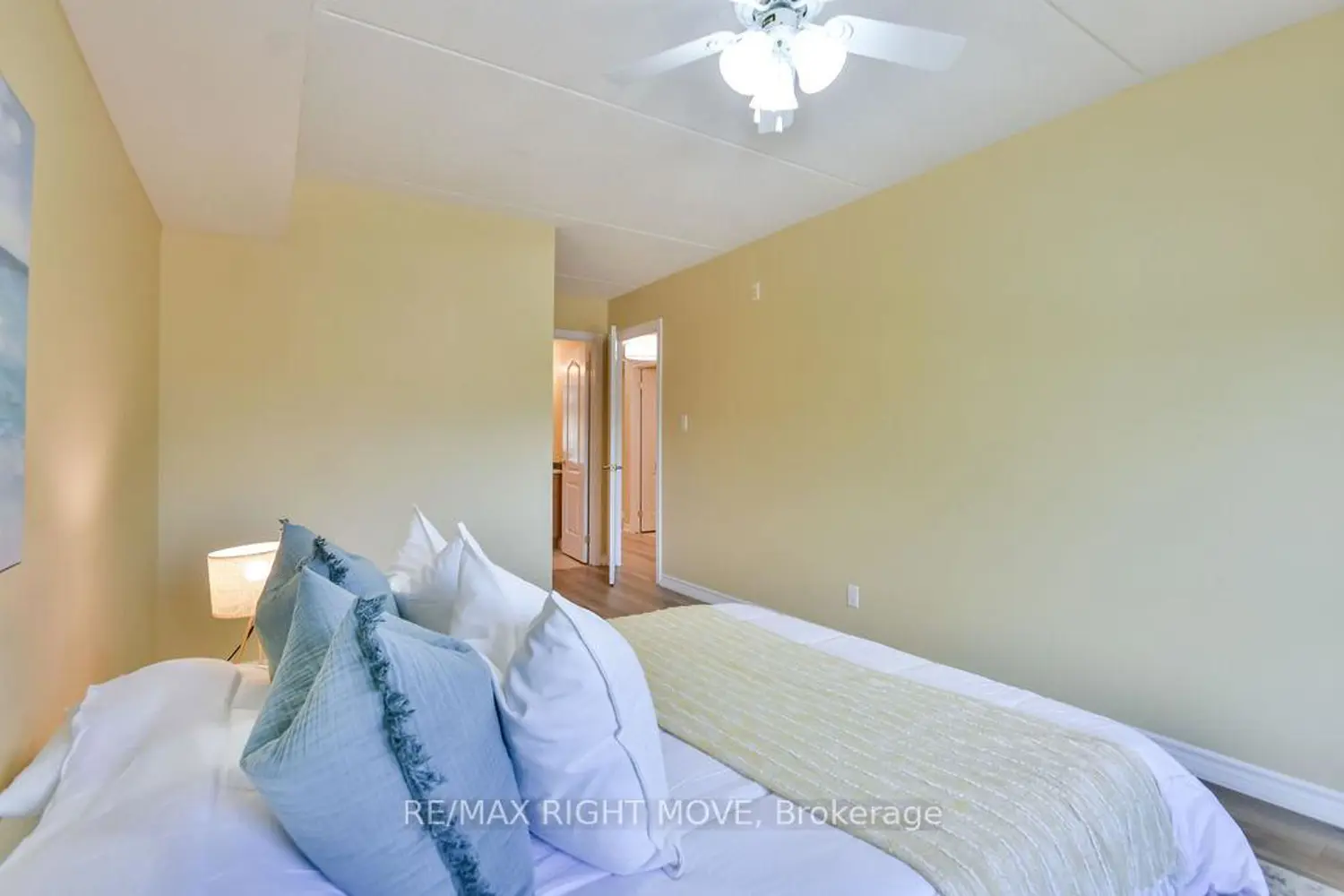 Additional image 17 of 486 Laclie Street 313