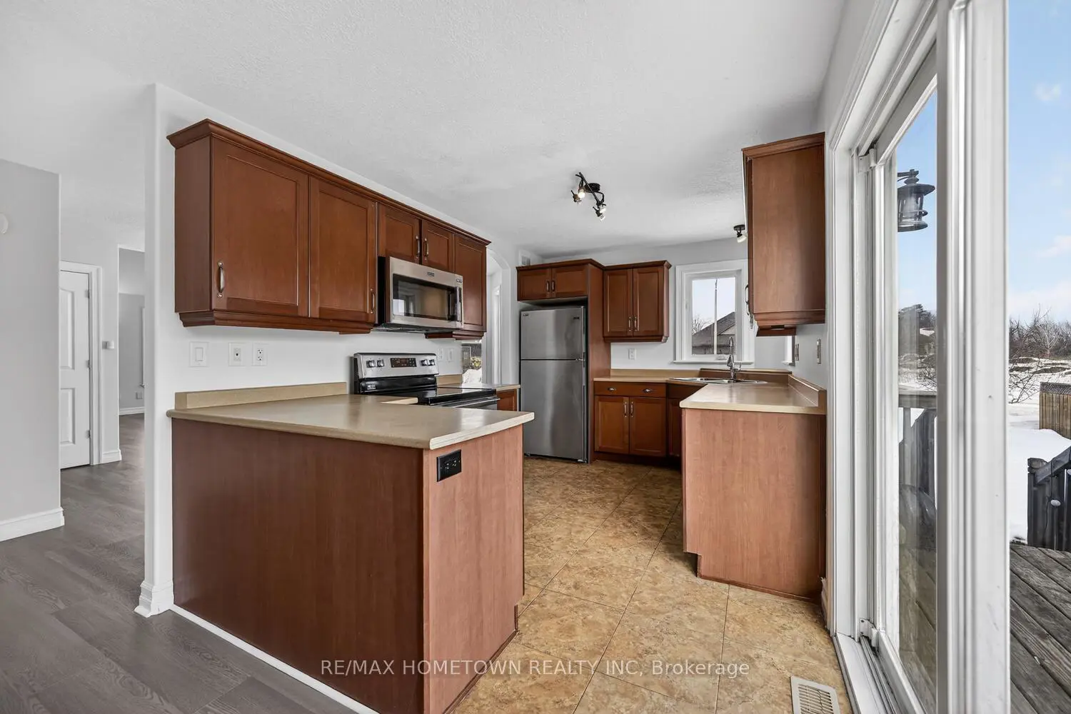 Additional image 4 of 1147 Mcclure Crescent