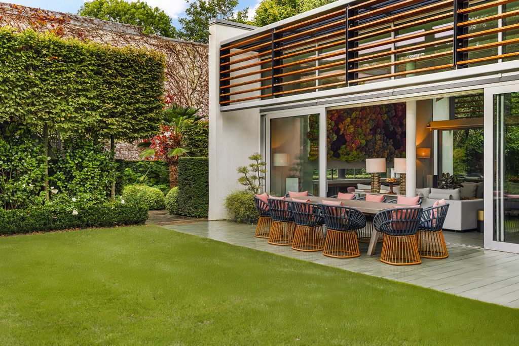 Additional image 2 of 6 bed property for saleRiver Lane, Richmond, London TW10