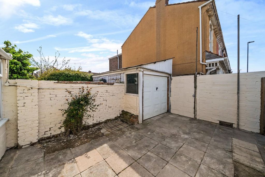 Additional image 4 of 4 bed end terrace house for saleFarlington Road, Portsmouth PO2