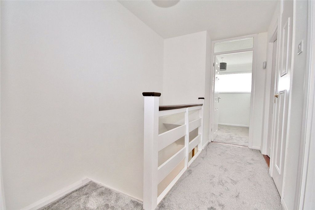 Additional image 10 of 3 bed terraced house for saleFircroft Close, Woking, Surrey GU22
