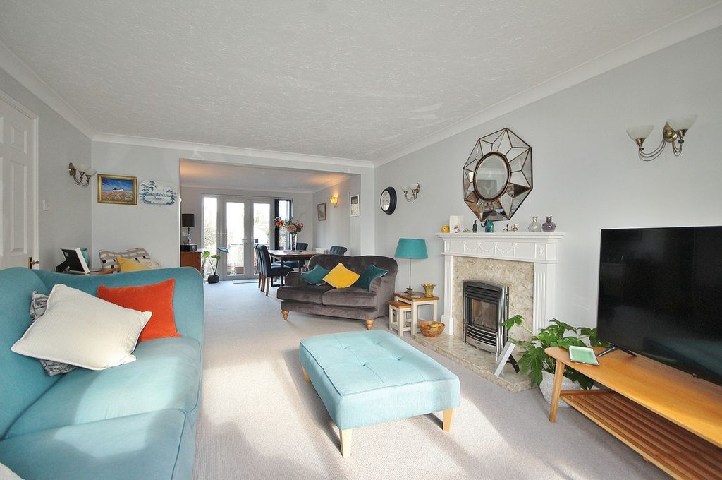 Additional image 3 of 5 bed detached house for saleUnion Way, Witney OX28