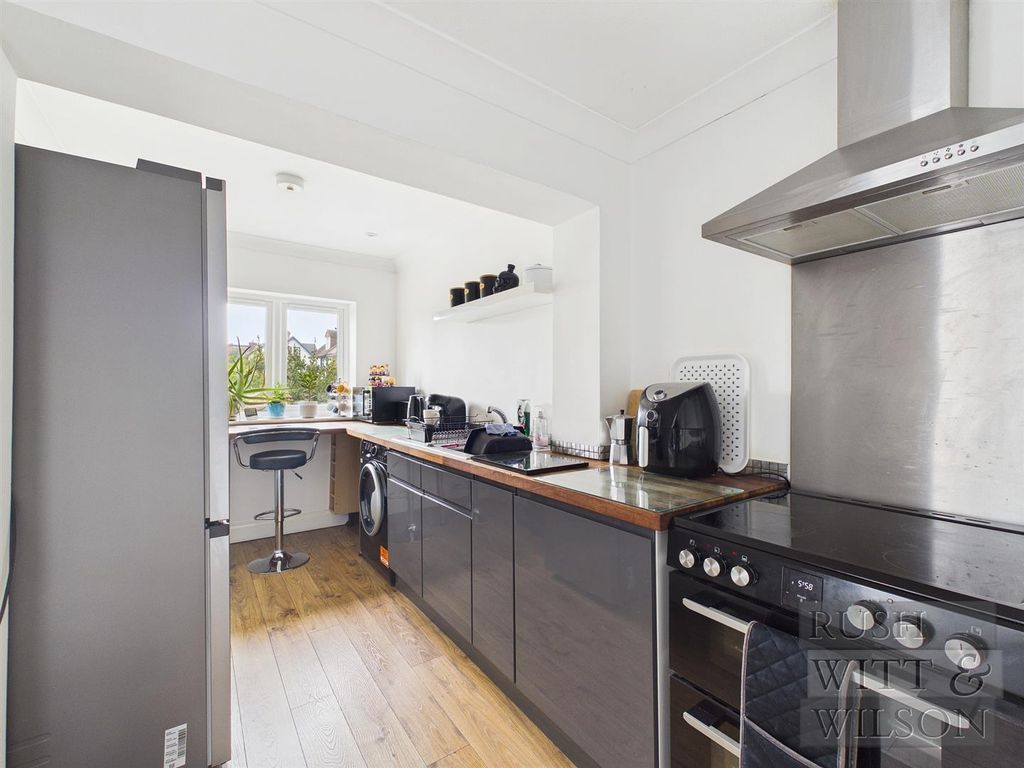 Additional image 2 of 2 bed flat for saleCoghurst Road, Hastings TN35