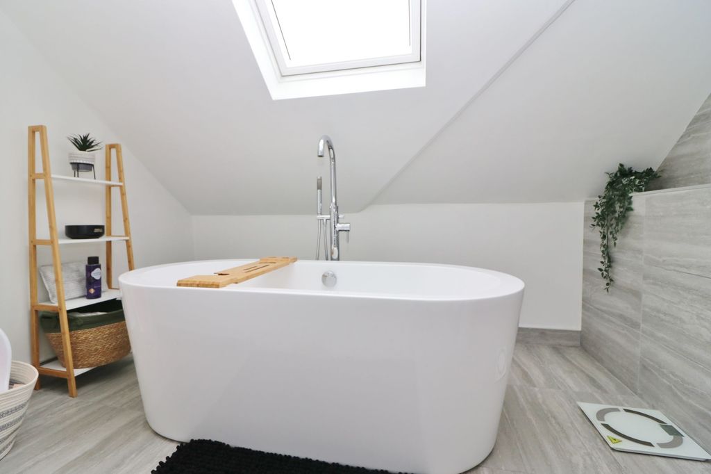 Additional image 21 of 5 bed detached house for saleNetley Firs Road, Hedge End SO30
