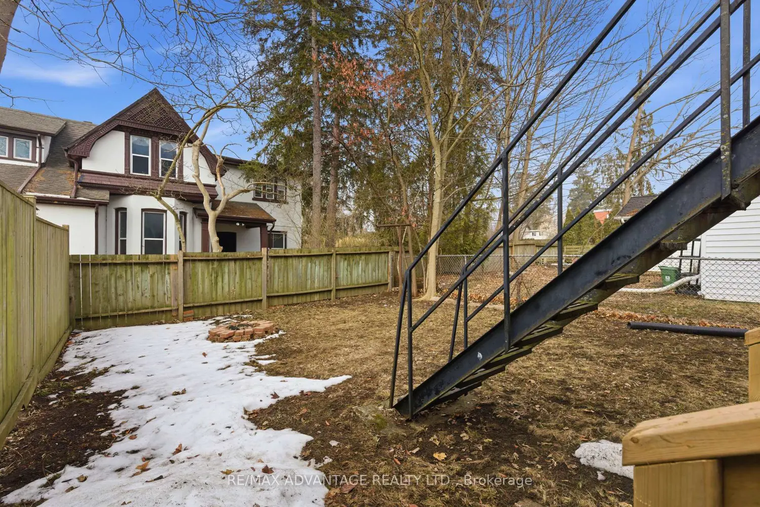 Additional image 4 of 1051 Richmond Street
