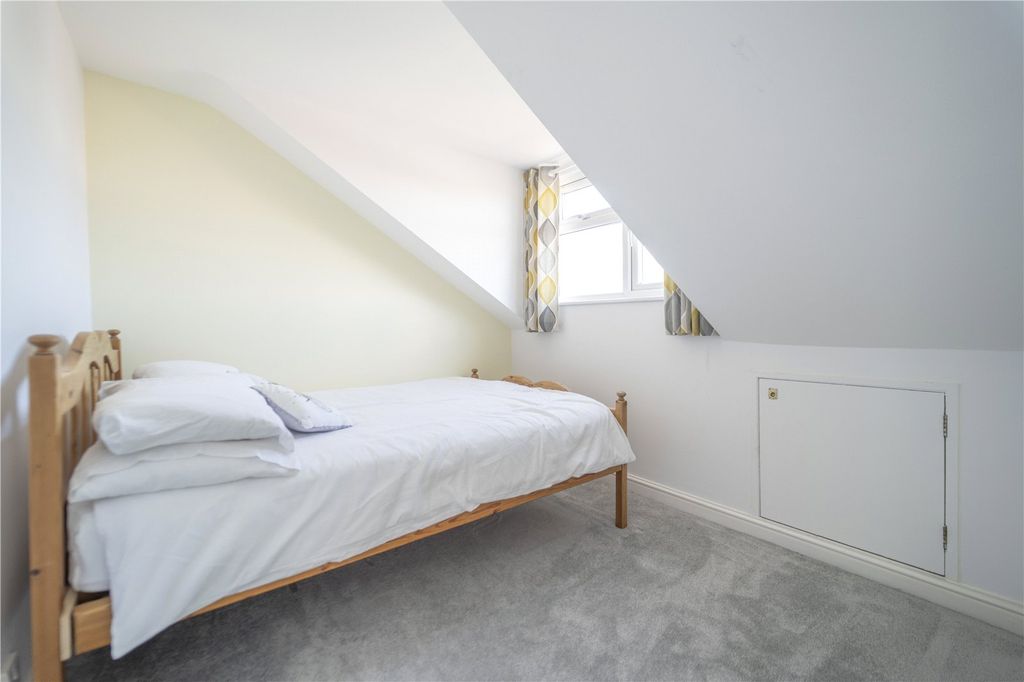 Additional image 17 of 5 bed semi-detached house for saleCharlton Road, Southampton, Hampshire SO15