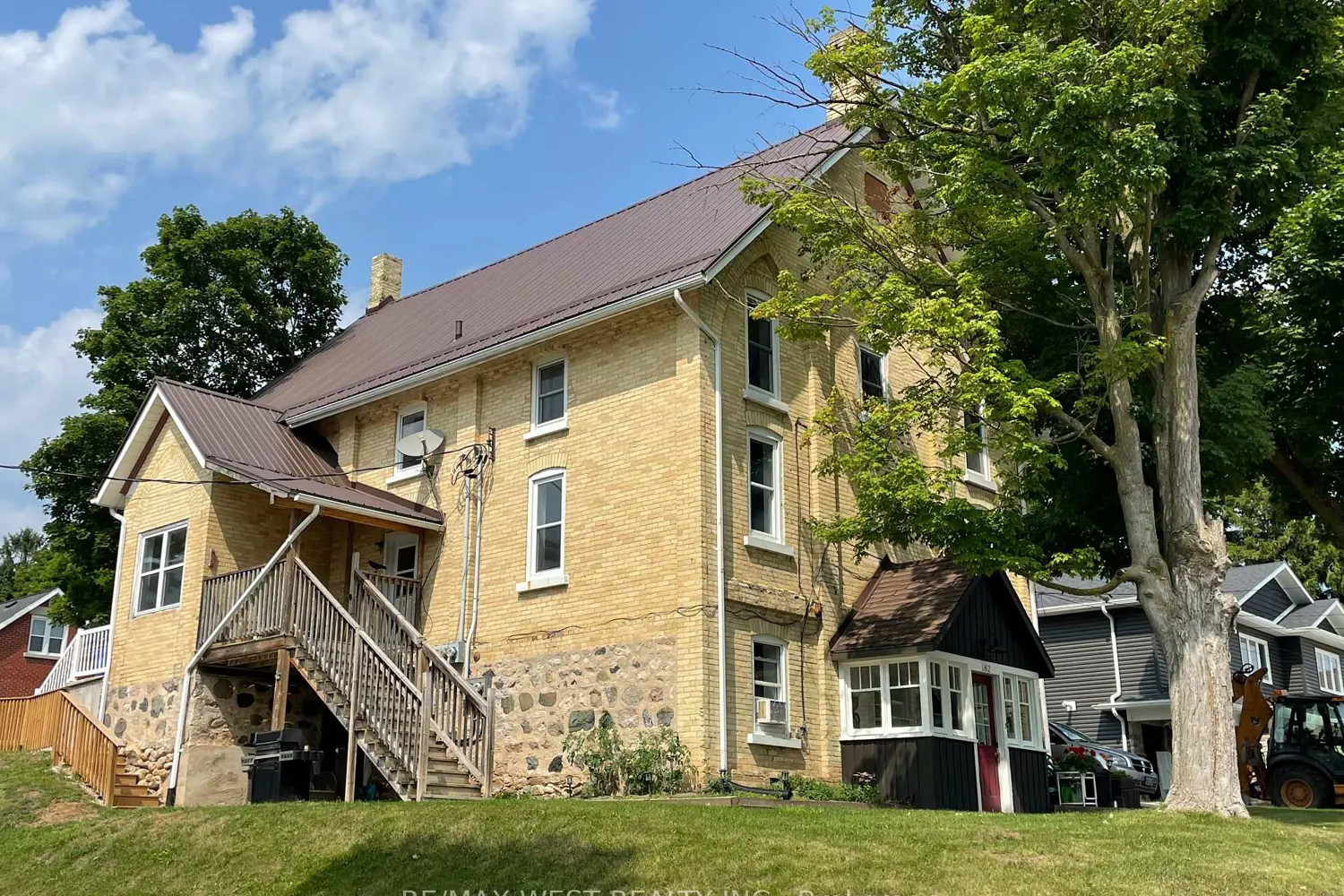 182 12Th Street photo 2