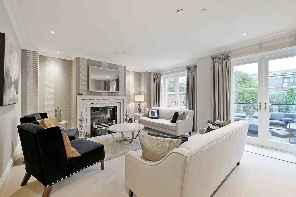 Additional image 2 of 5 bed terraced house for saleKings Road, Windsor, Berkshire SL4