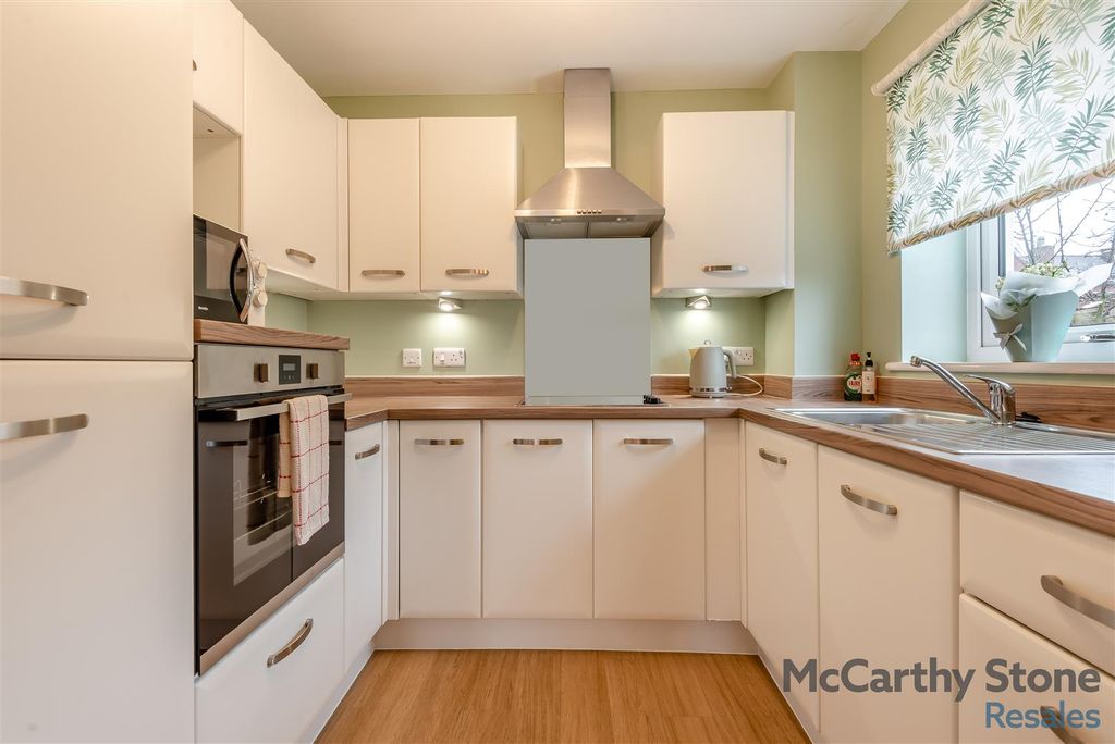 Additional image 8 of 1 bed flat for saleAlgar Court, 231 Penn Road, Wolverhampton WV4