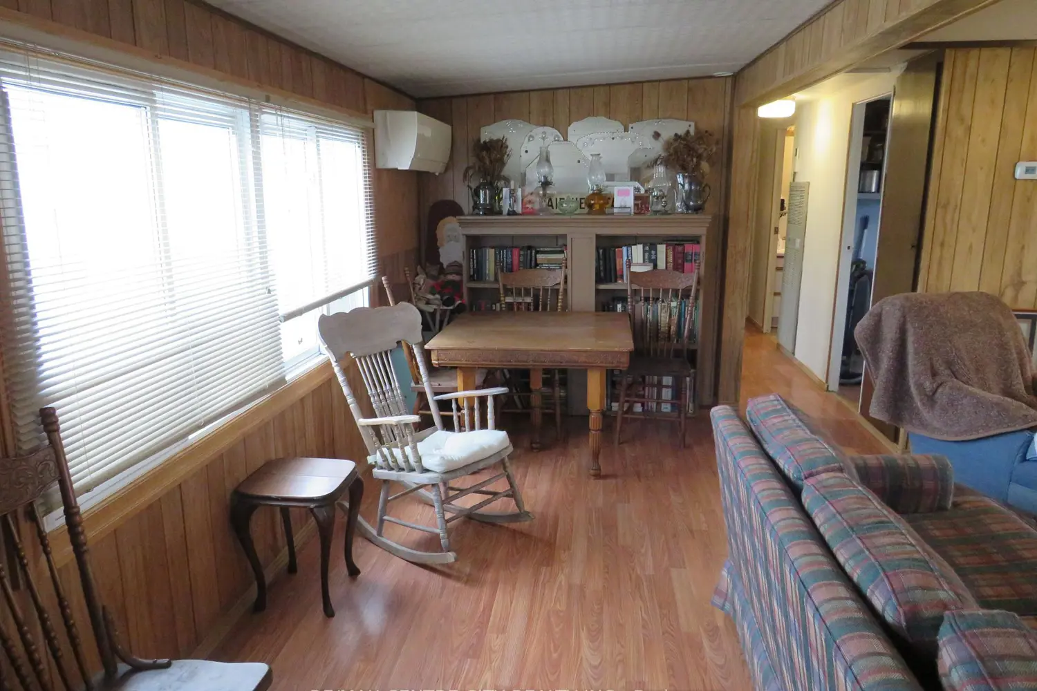 Additional image 3 of 198 Springbank Drive 5