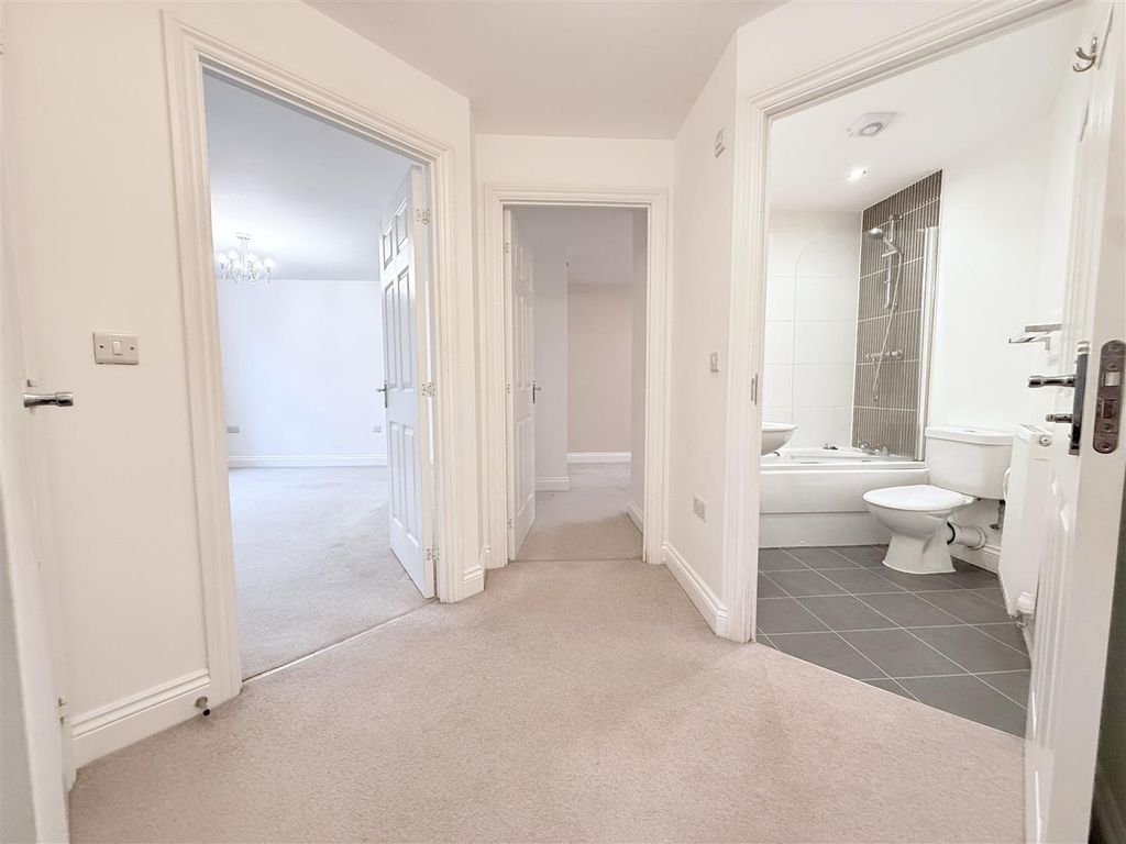 Additional image 6 of 2 bed flat for saleSwale Grove, Bingham NG13