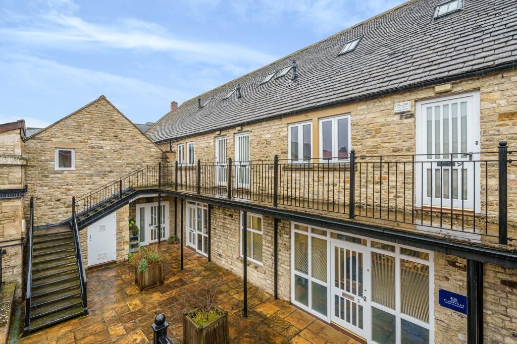 Additional image 10 of 2 bed flat for saleWitney, Oxfordshire OX28