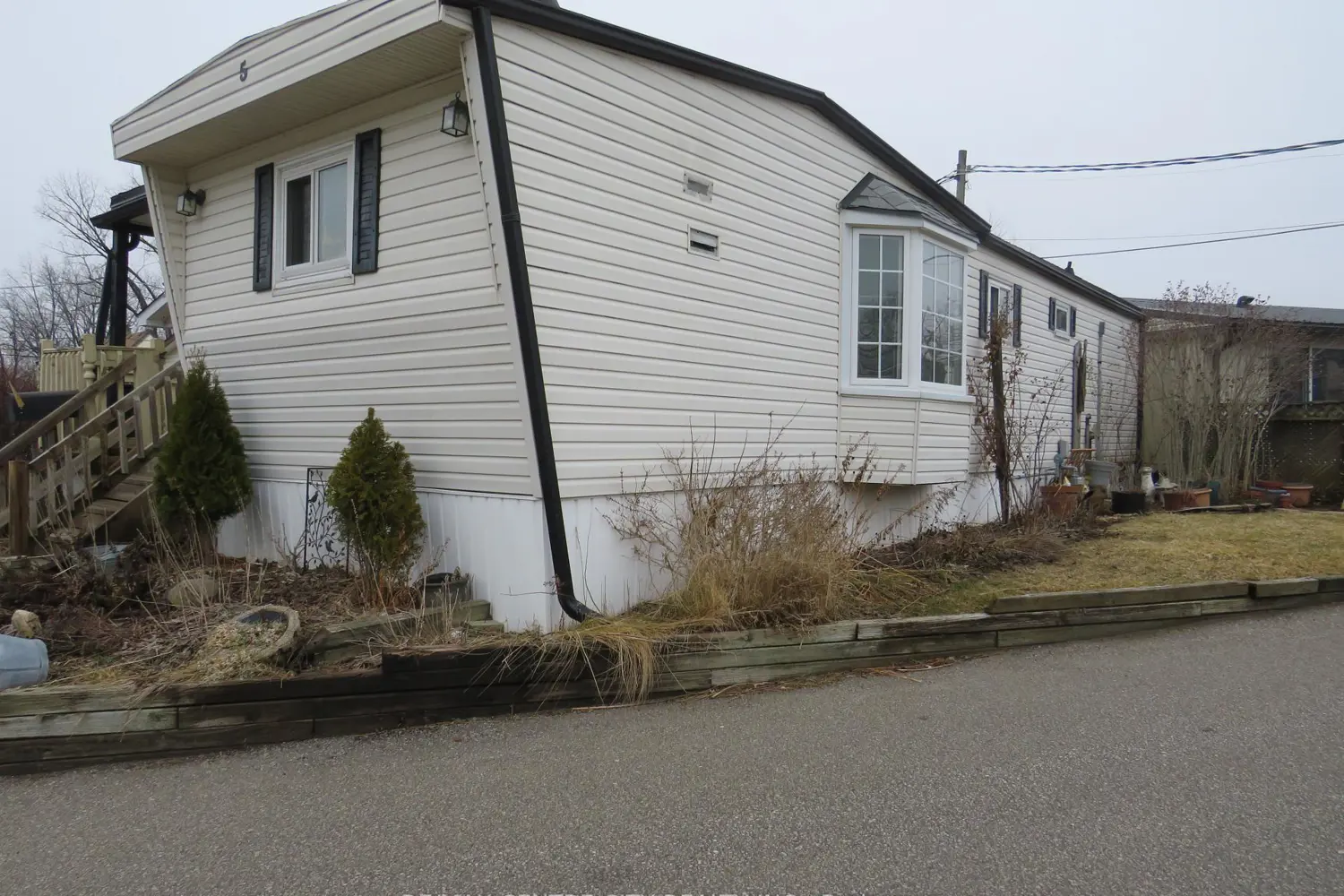 Additional image 7 of 198 Springbank Drive 5