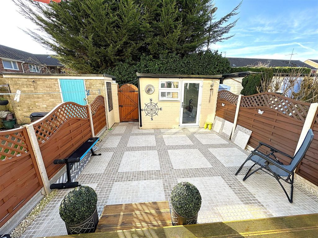 Additional image 23 of 4 bed town house for saleCarron Close, Corby NN17
