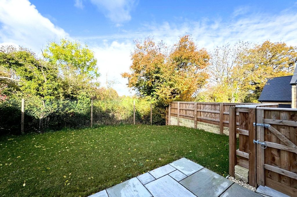 Additional image 2 of 3 bed semi-detached house for saleKing Alfreds Drive, Wincanton, Somerset BA9