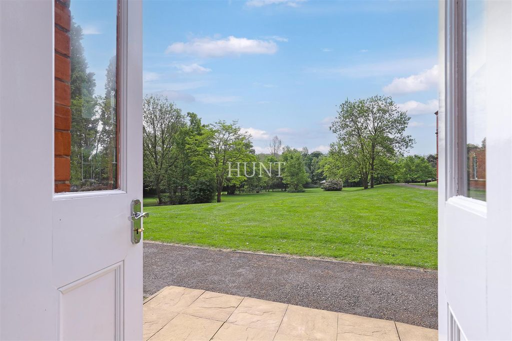 Additional image 17 of 4 bed flat for saleDevonshire House, Repton Park, Woodford Green IG8