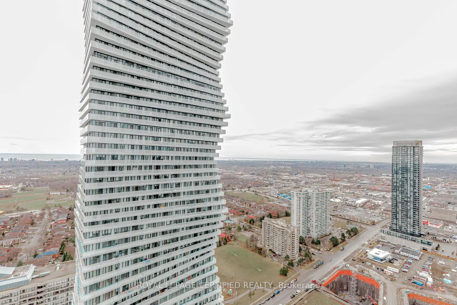 Additional image 16 of 3900 Confederation Parkway 4003