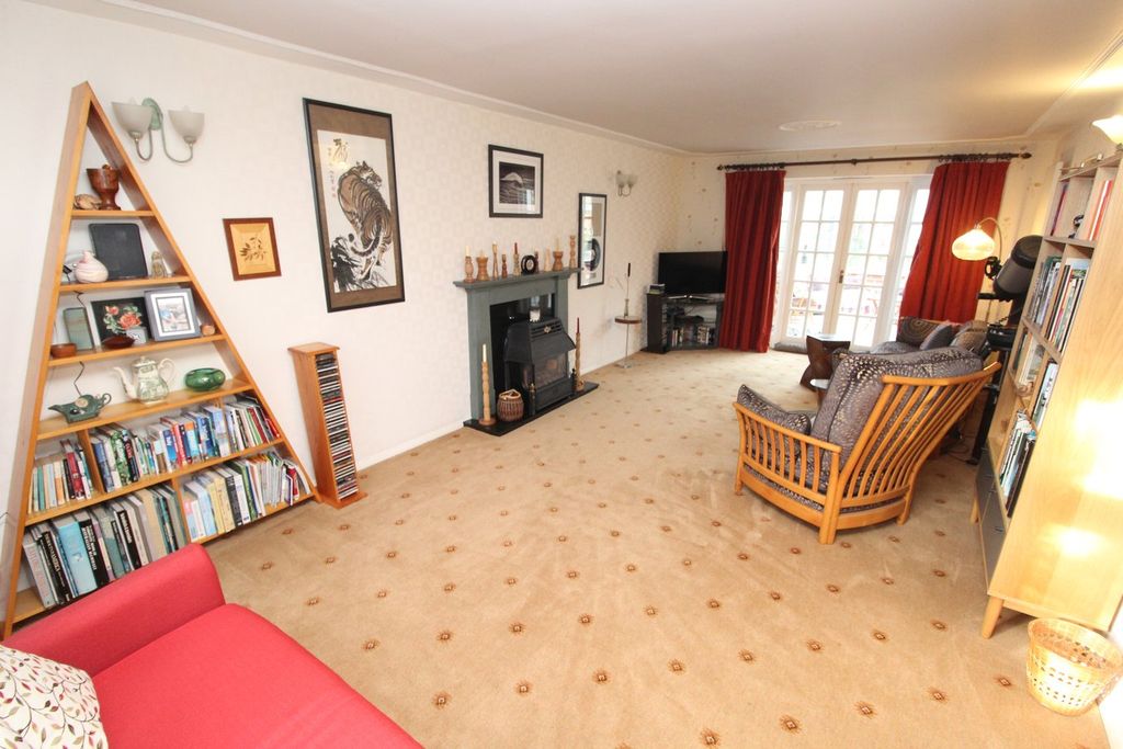 Additional image 9 of 4 bed detached house for saleNorthfield Road, Blaby, Leicester LE8