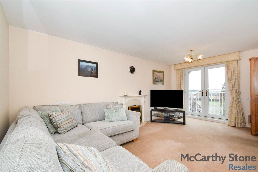 Additional image 7 of 1 bed flat for saleRowleys Court, Sandhurst Street, Oadby, Leicester LE2