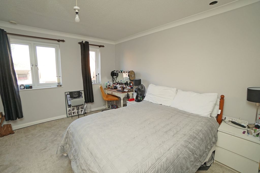 Additional image 15 of 3 bed town house for saleNewlyn Way, Port Solent PO6