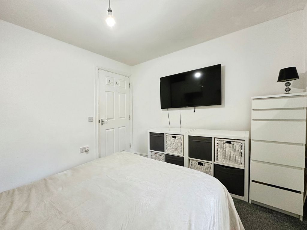 Additional image 16 of 2 bed flat for saleDam Mill Close, Bilbrook, Wolverhampton WV8