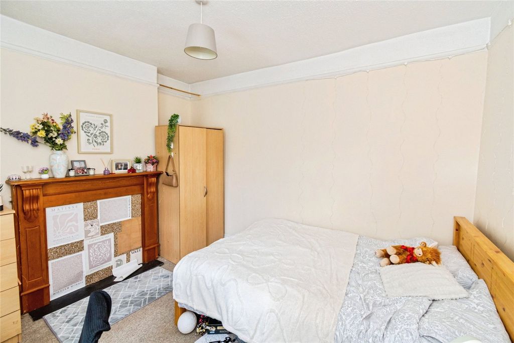 Additional image 6 of 5 bed detached house for saleOsborne Road North, Portswood, Southampton, Hampshire SO17