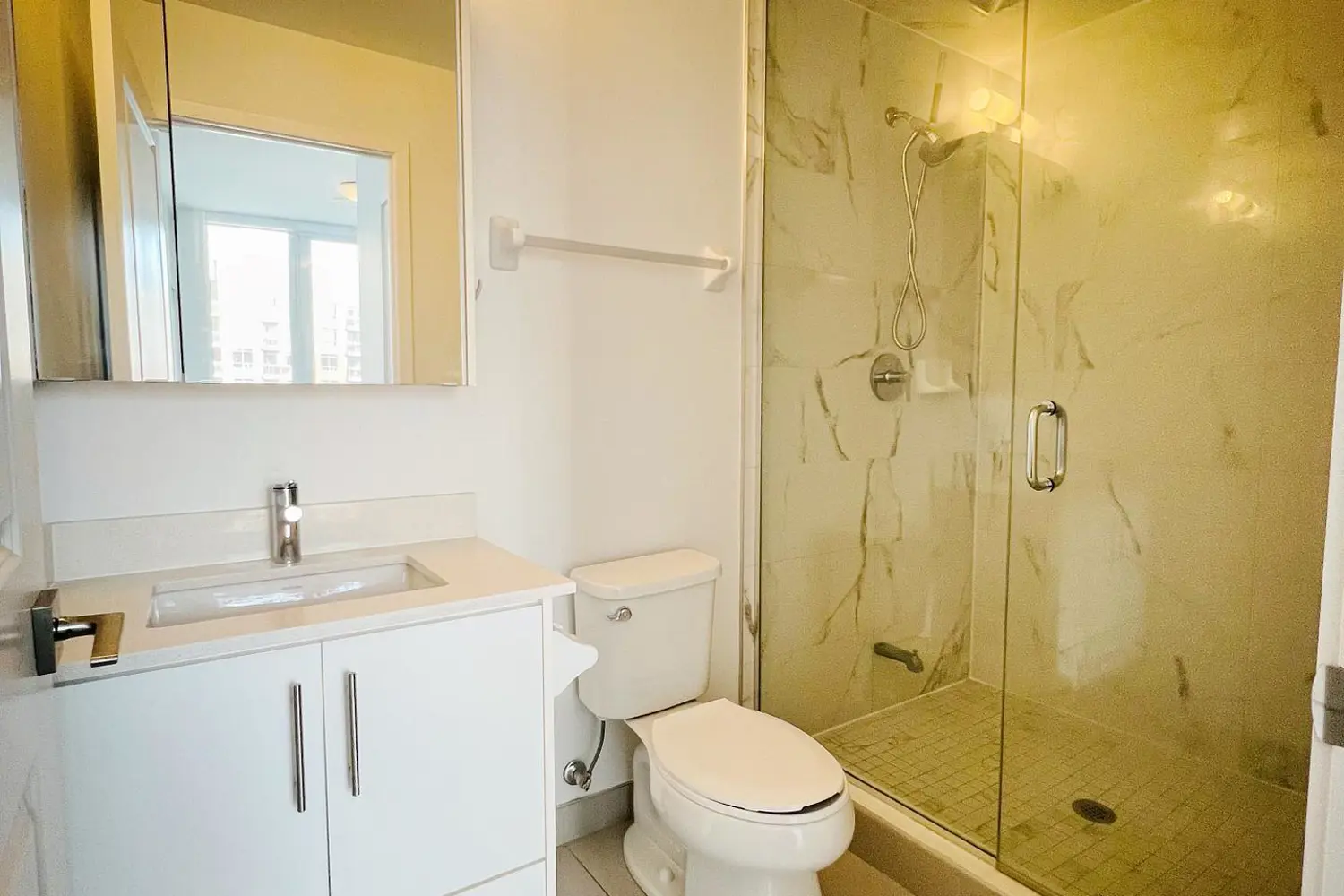 Additional image 10 of 85 Oneida Crescent 905