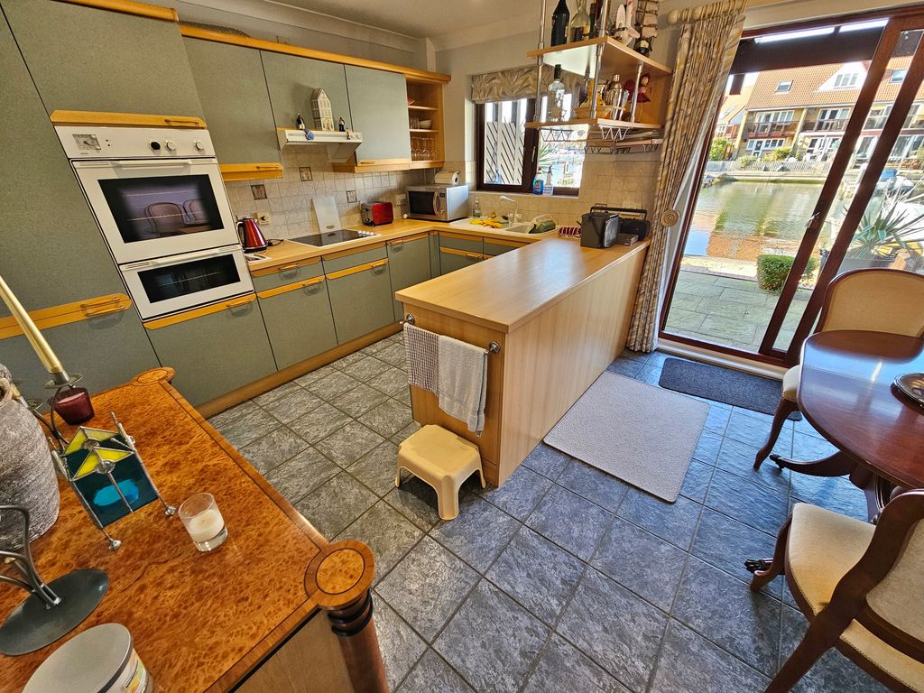 Additional image 9 of 3 bed terraced house for saleCoverack Way, Port Solent PO6
