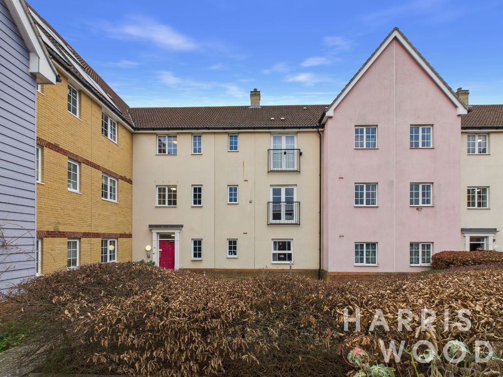 2 bed flat for saleBramble Road, Witham CM8
